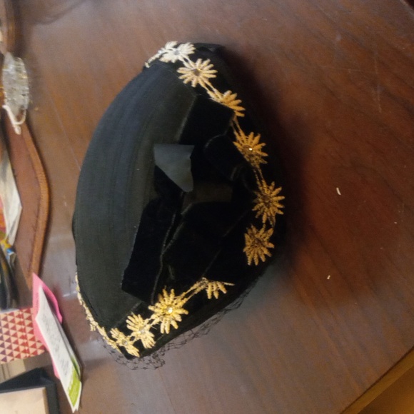 Antique women's hat - Picture 3 of 4